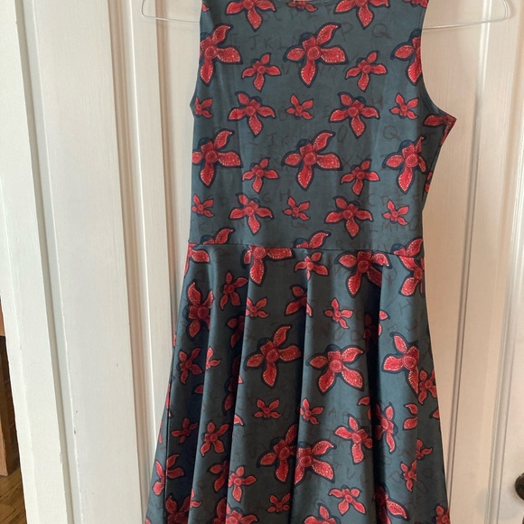 NWT Stranger Things Dress - Gray and Red size M - Picture 3 of 5